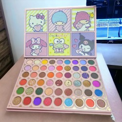 PALETA DE SOMBRAS SANRIO...