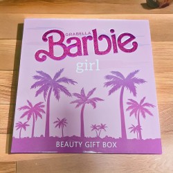 COFRE BARBIE GIRL CON PERFUME LABIAL (1 COFRE)